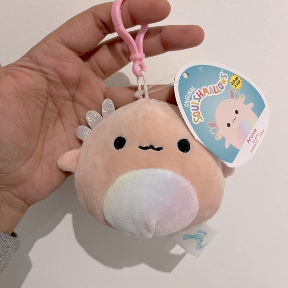Archie the Axolotl - Squishmallow Clip - Picture 1 of 1